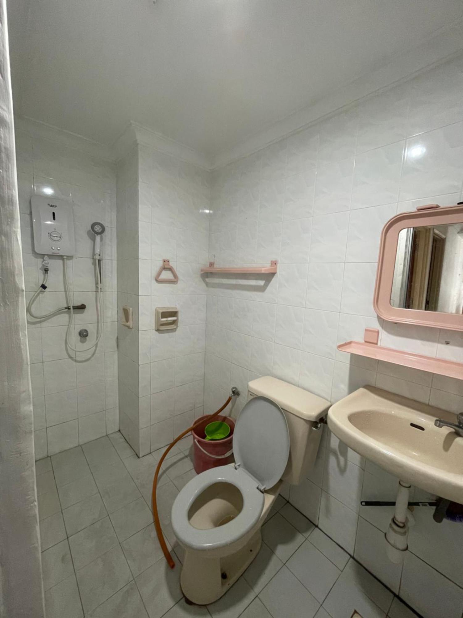 Porte Bleue Pantai Puteri Apartment
