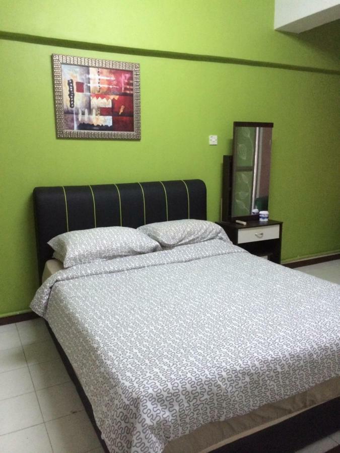 Porte Bleue Pantai Puteri Apartment Malacca